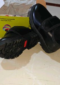BINNY kids Black School Shoe