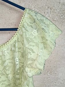 Stylish See-through Lace Top Green 💚