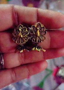 Earrings Or Jhumka