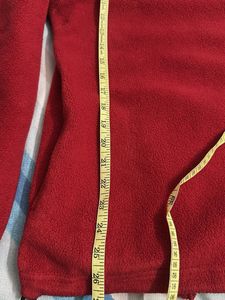sweatshirt red