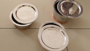 3 Unused Copper Bottom Vessel With Lid