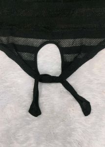 🚨BRAND New Black Tie-Front Top🚨