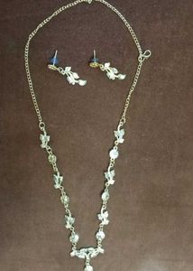 Gold Tone Leaf Necklace &amp; Earring Set