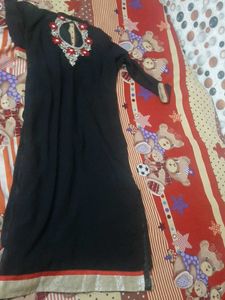 Elegant Black Embroidered Kurti