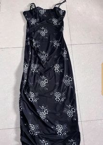 AESTHETIC BLACK DRESS