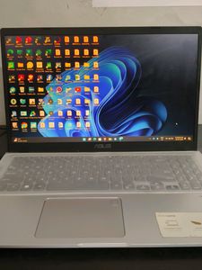 Asus Vivo Book 15 | 8GB RAM | 256GB SSD