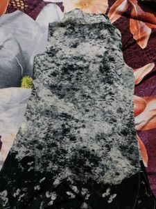 Mixed Patterned Tops Bundle - Size M