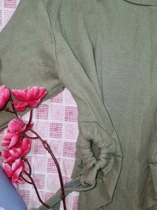 Cute Green Long Sleeve Top With Side Strings