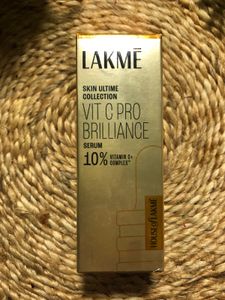 Lakme Pro Brilliance Vit C Serum