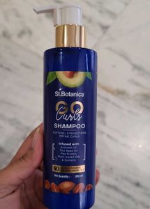 St.Botanica Go Curls Shampoo