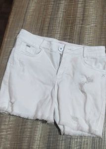 White Shorts Easy N Comfortable