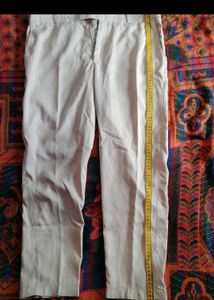 White Pants M Size