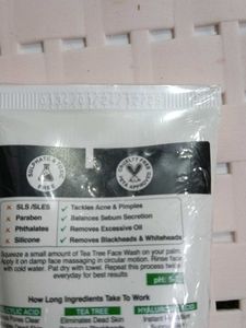 Soulflower Vitamin C &amp; Salicylic Acid Face Wash