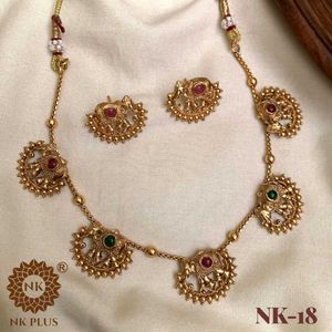 Elegant Necklace &amp; Earring Set