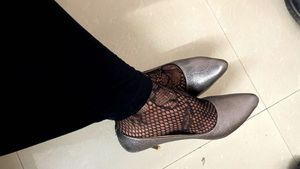 Carlton London Heels