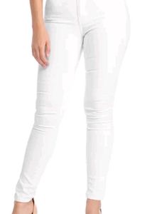White High-Waisted Skinny Jeans