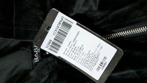 xs size crop sweatshirt with cap