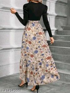 Chic Black &amp; Beige Maxi Dress