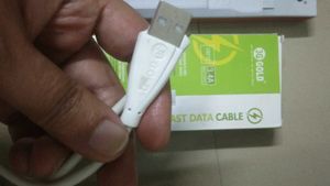 3G Gold Data Cable