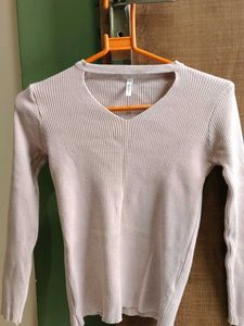 Ribbed V-Neck Long Sleeve Top