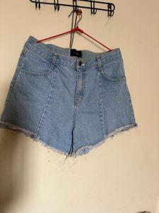 Denim Frayed Hem Shorts