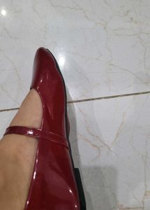 BURGUNDY MARY JANES TRENDY