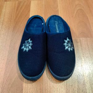 3 Women Slippers Combo