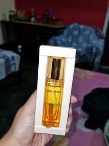 BELLAVITA Honey Oud Perfume