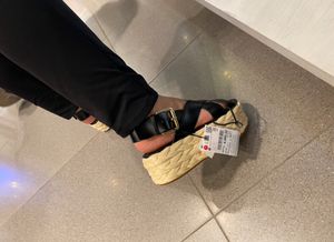 Zara Leather Straps Wedge Sandals🎀
