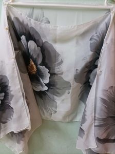 Floral Print with Pearl Detail Top