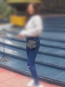 Ripped Knee High Waist Denim Jeans