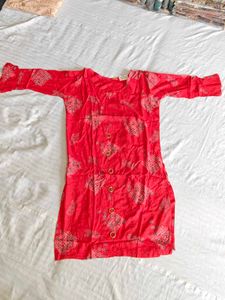 Coral Floral Print Top