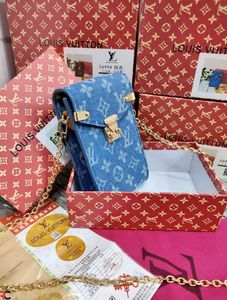 LOUIS VUITTON* *PHONE POUCH METIS IN MONOGRAM CANV