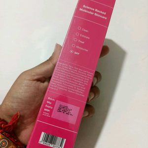 COSIQ Sunscreen SPF 30