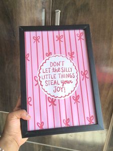 Motivational pink coqqutte bow Wall Art