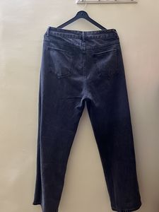 Knee Distressed Denim(Faded Black)