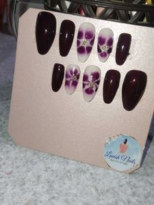 Floral Press-On Nails
