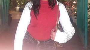 RED woollen top ❤️