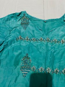 Emerald Green Embellished Kurti