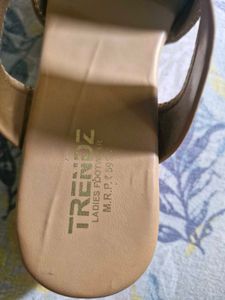 comfortable wedges in beige colour