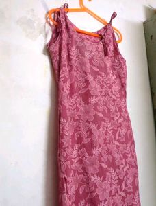 Women Sleeveless Kurti