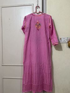 Chikankari kurti