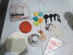 Cake Decorating Supplies Set