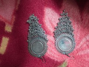 Earings