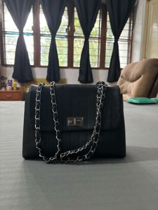 Chic Black sling Bag