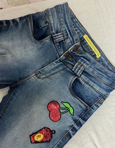 Distressed Jeans with Patches