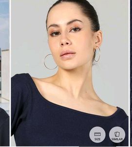 Chic Navy Long Sleeve Crop Top