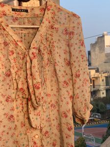 Floral Print Tie Neck Blouse