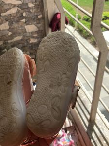 Girls Pink Bow Shoes Size 7