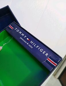 Pure Leather Box Of Tommy Hilfiger✨